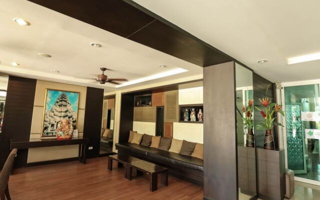 曼谷翁聿30号车站奈达酒店(Nida Rooms on Nut 30 Terminal)