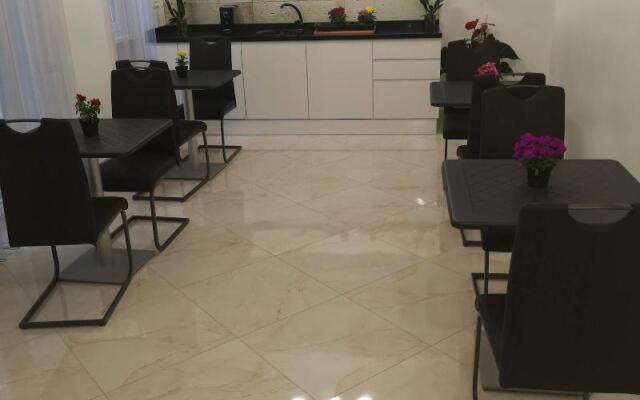 St. Peter Area Luxury Suites