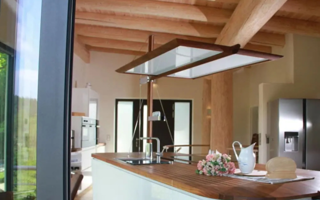 Canadian Log Cabin Comfortable Holiday Residence