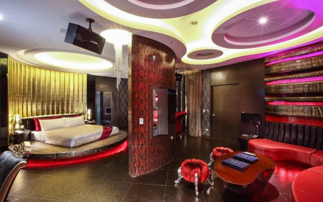 Icloud Luxury Resort & Hotel
