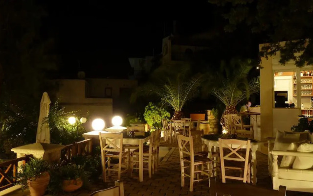 Oasis Hotel