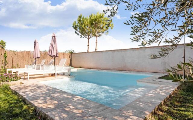 Vibrant Holiday Home in Fraga With Private Pool