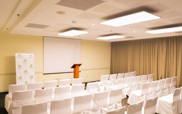 Holiday Inn Leon by IHG