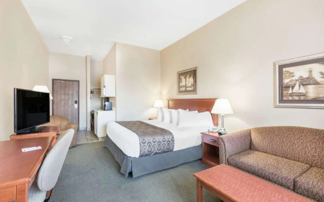 Ramada by Wyndham Clairmont/Grande Prairie