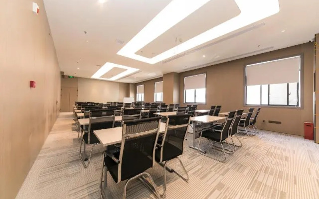 Ji Hotel (Huai Nan Commercial Trade Cultural Plaza