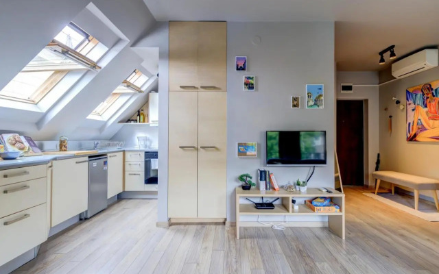 Park Loft next to Eagle's Bridge