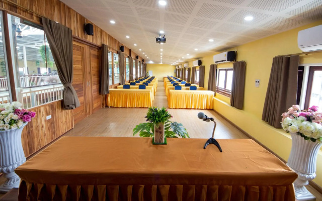 NonNee Lampang Hotel