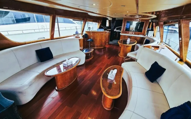 Riviera Leisure Yachts Dubai