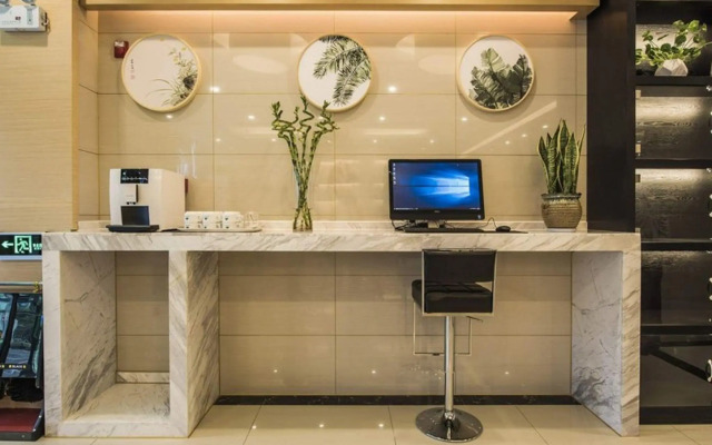 Vatica Xuzhou High Speed Railway Station Hotel