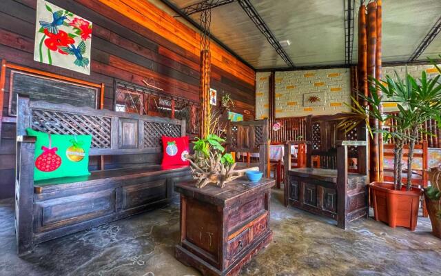 Hostal El Colibri