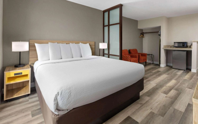 Days Inn By Wyndham Jackson Downtown