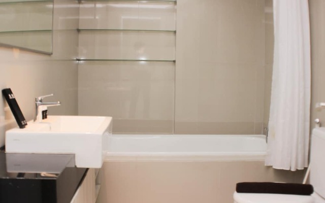 Nice And Comfy Studio Azalea Suites Apartment