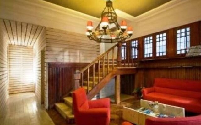 Dominica Hostel
