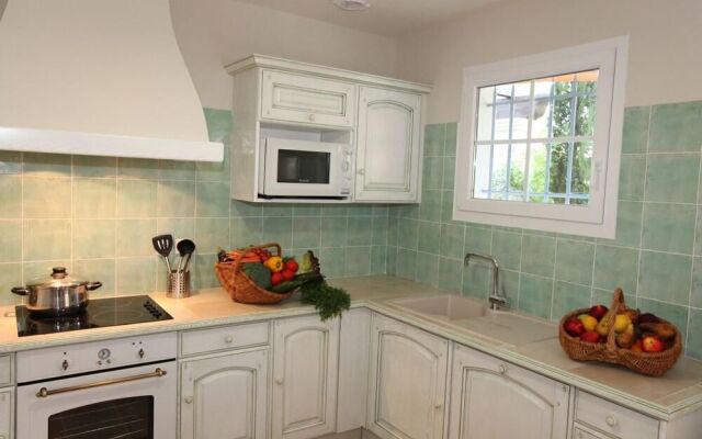 Beautiful Apartment With AC, Near Lac de Saint-cassien