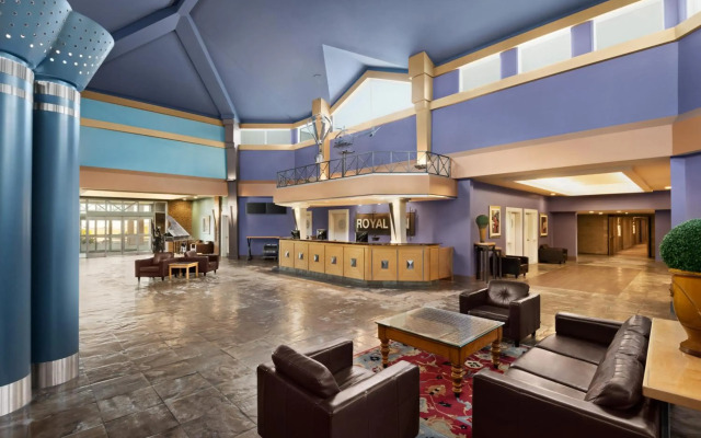 Royal Hotel Edmonton Airport, Trademark Collection by Wyndham