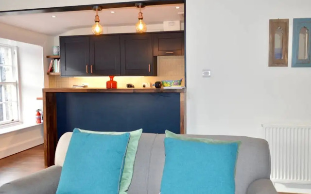 New Town Apartment Close to City Centre