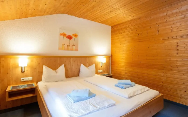 Spacious Apartment With Solarium