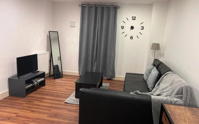 Lovely Luxury 1-bed Apartment in Wembley