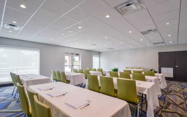Holiday Inn Express Donaldsonville