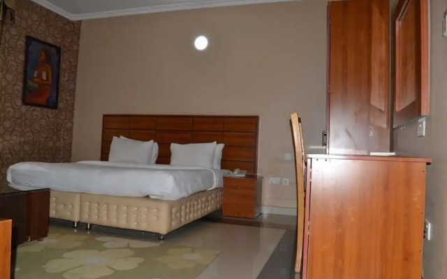 Gracious Hotel