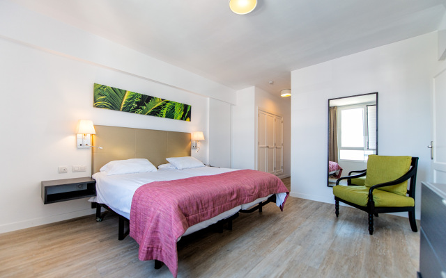 Atlantic Holiday Center - Apartments