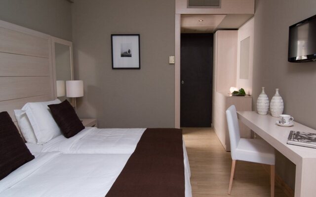 Sea View Cityscape Hotel