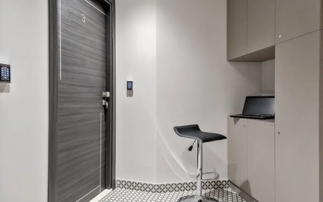 Airy vista apartment in city center