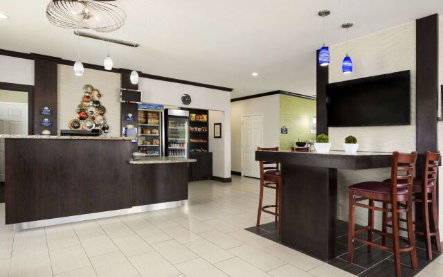 Horizon Inn & Suites - Pearsall