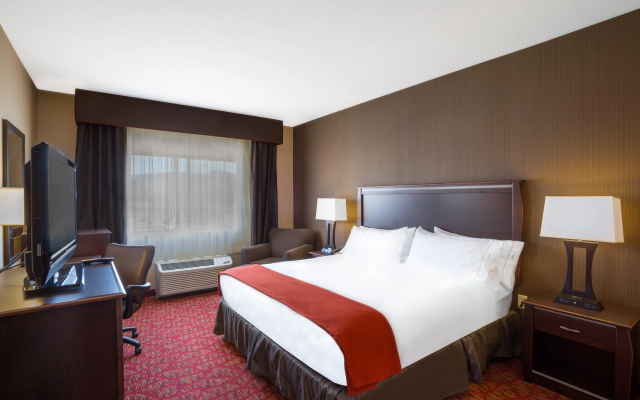 Holiday Inn Express & Suites Moab by IHG