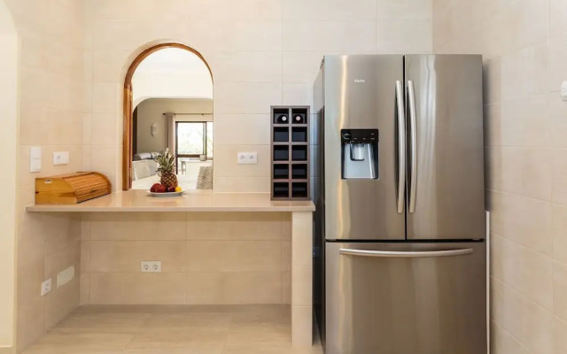 Floresta Fabulous Villa Close to Beach and Golf