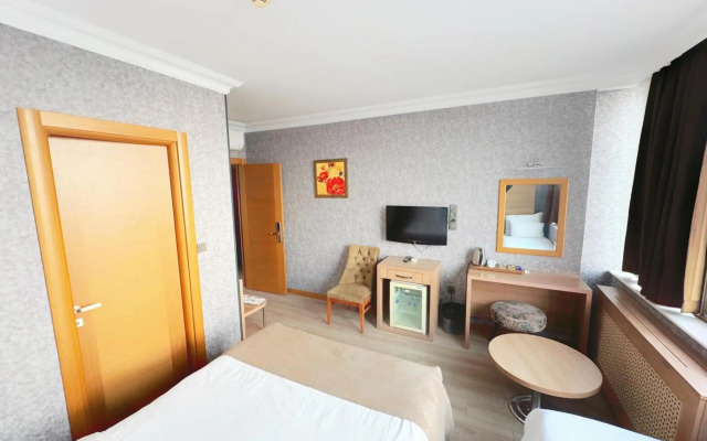 Lounge Boutique Hotel