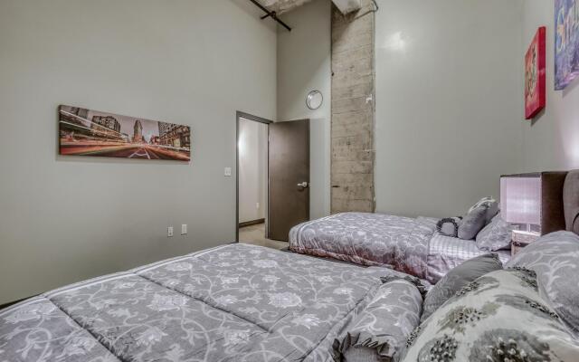 Luxury Downtown Dallas Stay by Amyfinehouse