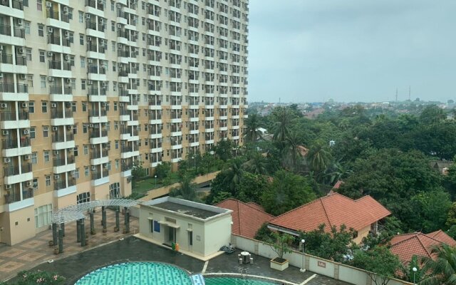 Comfort Living Studio At Margonda Residence 1 Apartment