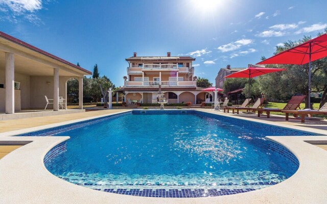 Nice Home in Vodnjan With Wifi and 3 Bedrooms