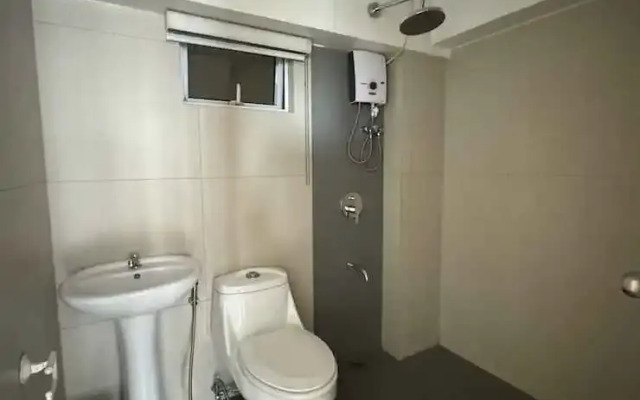 COZI modern loft suite at BGC