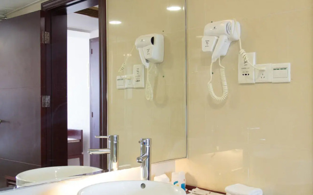New World Hotel