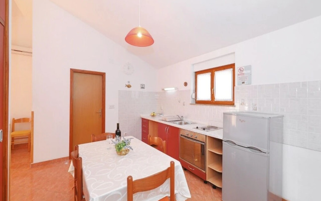 Buga - Close to the Beach & Comfortable - A1