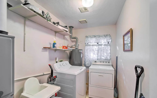 2 Mi to Whiskey Row: Tranquil Getaway w/ Deck!