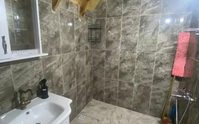 Brothers Bungalov & Villa