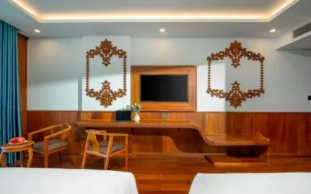 Monalisa Luxury Hotel