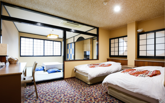 Petit Hotel Yubara Resort