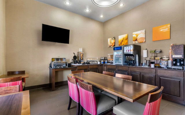 Comfort Inn & Suites Greeley