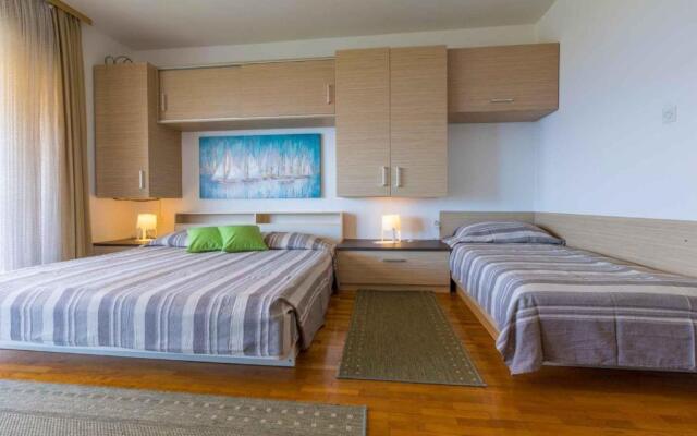 Apartments in Crikvenica 39516