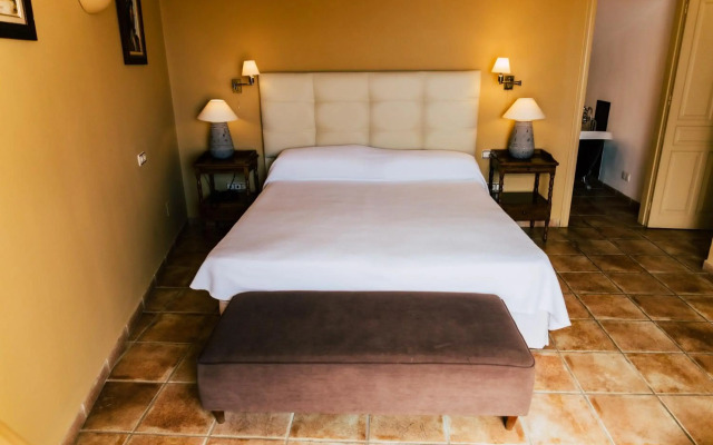 Hotel Carabeo