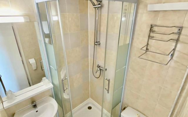 Hôtel L'ESCALE d'Alès