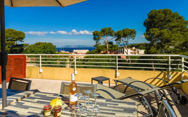 Nice Apartment With see View in the Var-provence