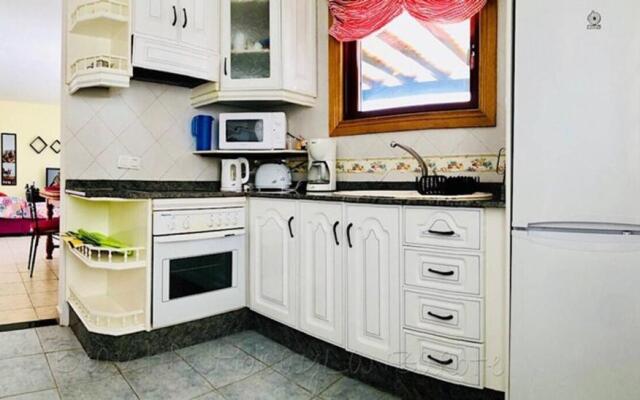 Villa Mariola with private pool, sea view, Sat-tv & free Wifi