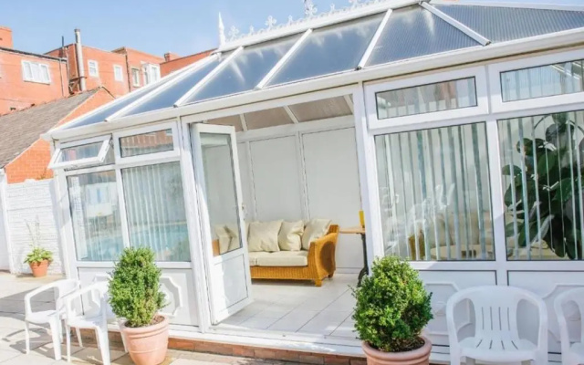 Doric Hotel