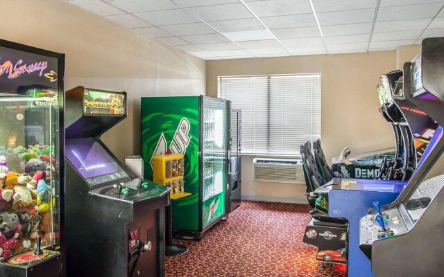 Quality Suites Milwaukee Airport
