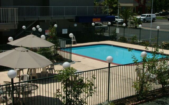 American Budget Inn and Suites- Modesto